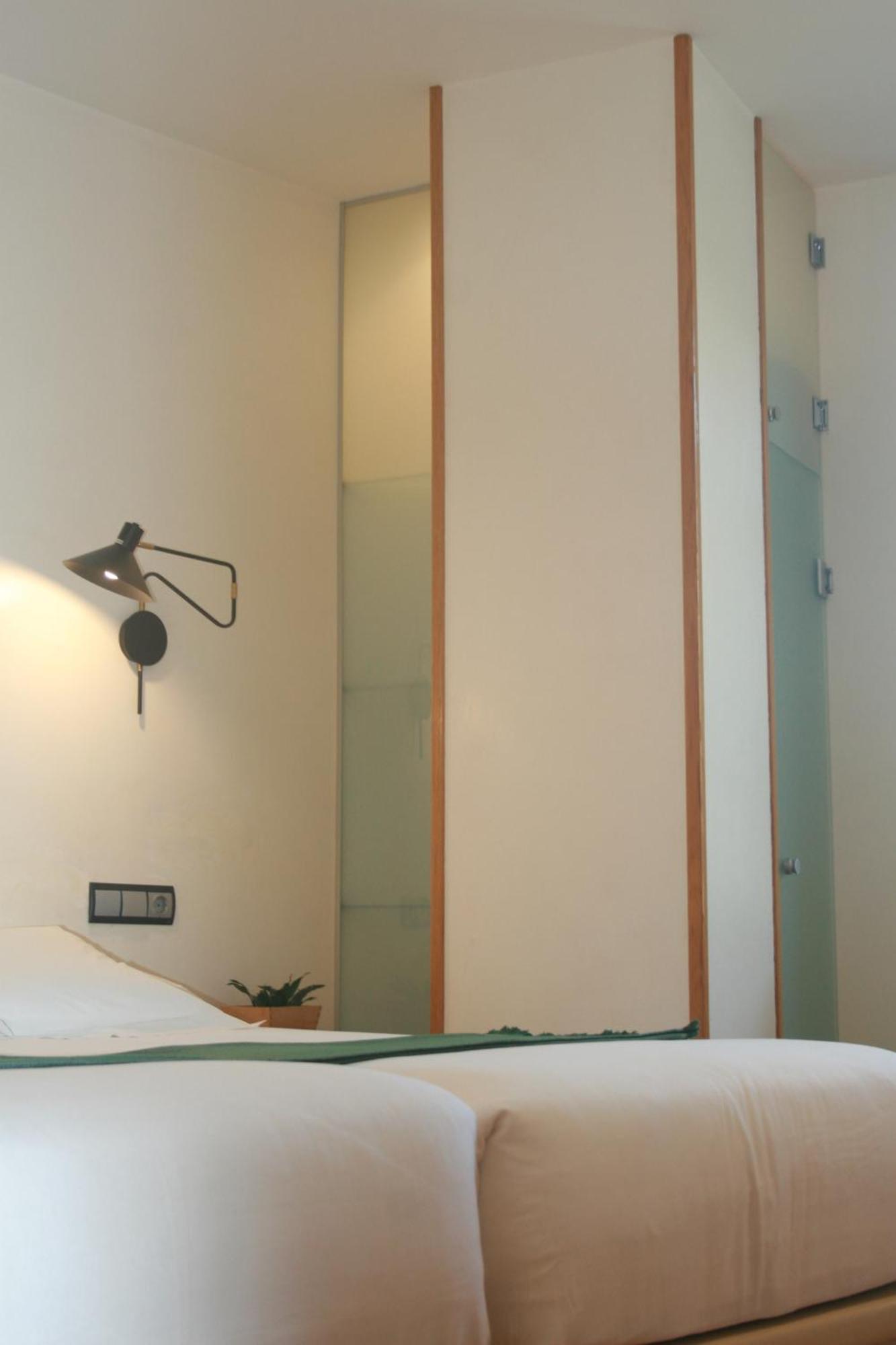 Hotel Nochendi Onís Екстериор снимка