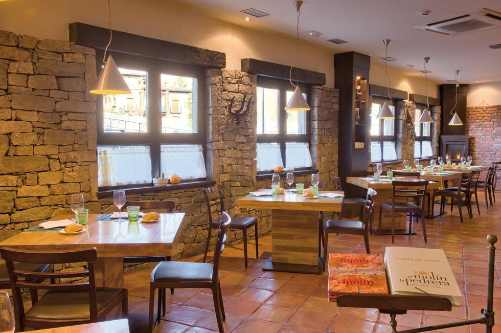 Hotel Nochendi Onís Екстериор снимка