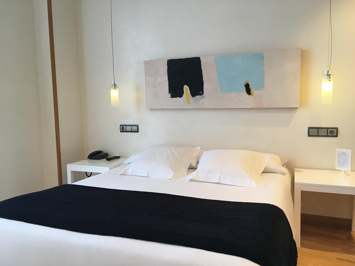 Hotel Nochendi Onís Екстериор снимка
