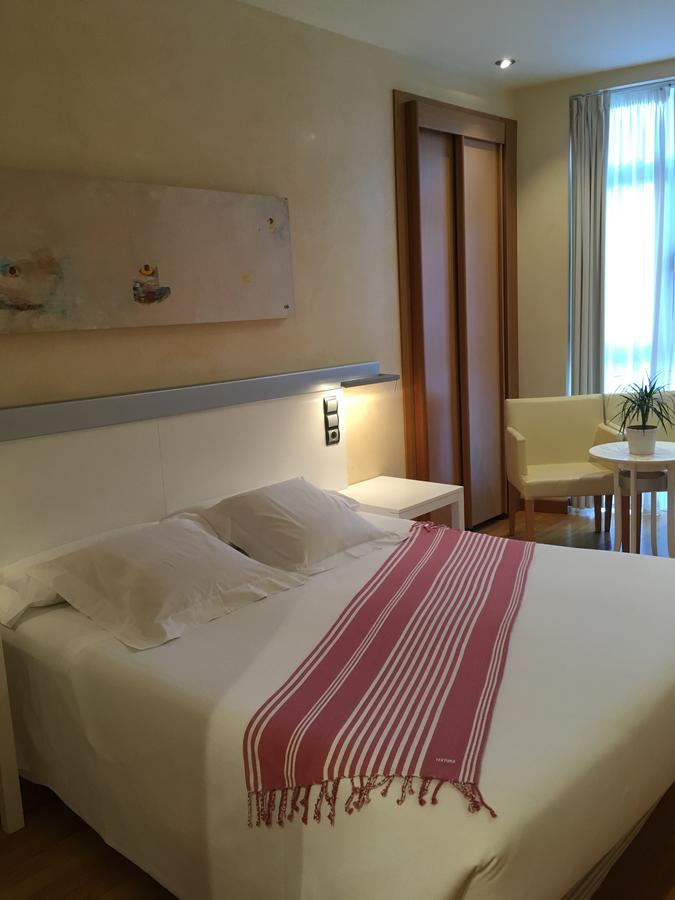Hotel Nochendi Onís Екстериор снимка